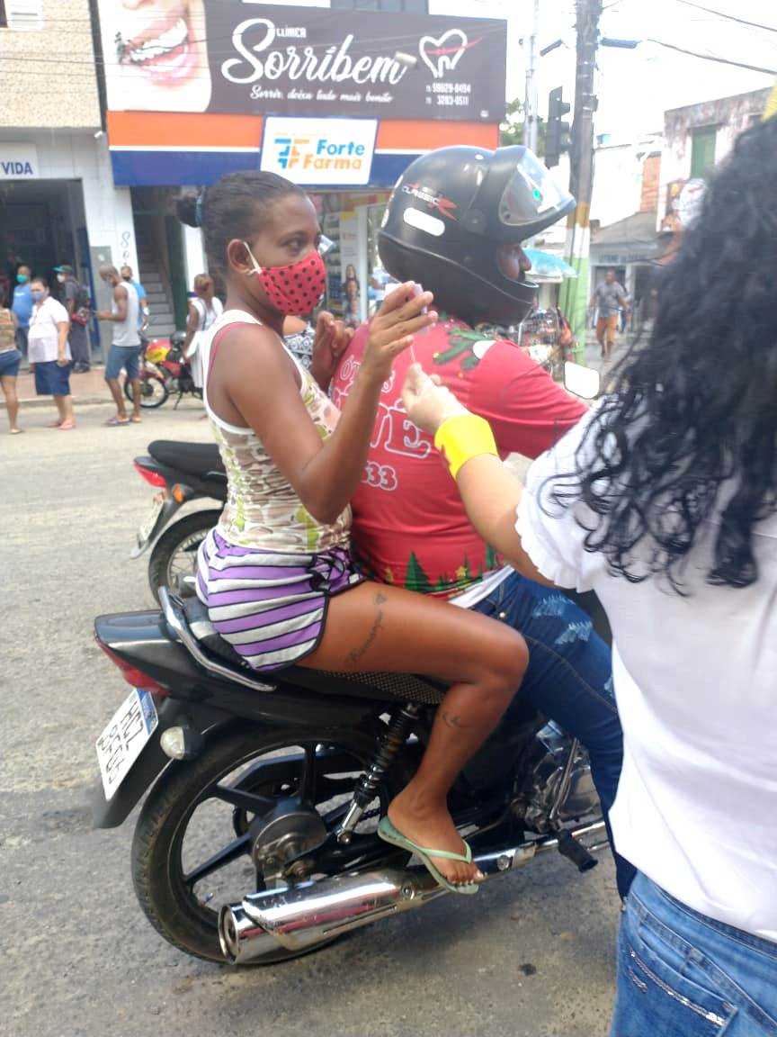 Camacã: Secretaria de Assistência Social comemora o Dia Internacional da Mulher com mensagens de conscientização e distribuição de lembranças.
